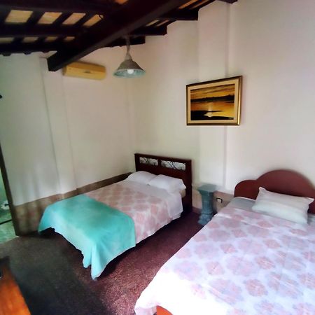 Hotel La Aparesida อเรกัว ภายนอก รูปภาพ