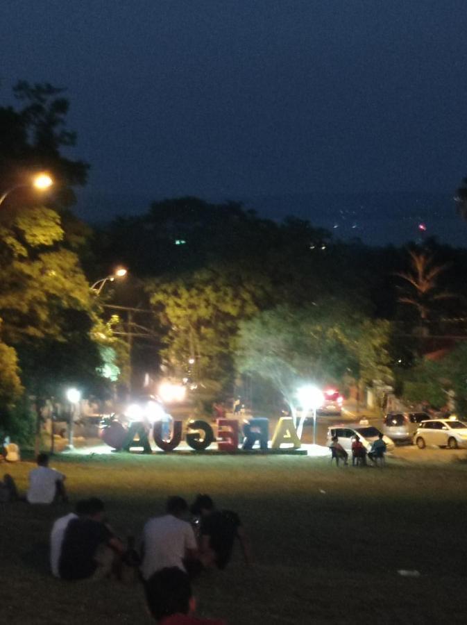 Hotel La Aparesida อเรกัว ภายนอก รูปภาพ