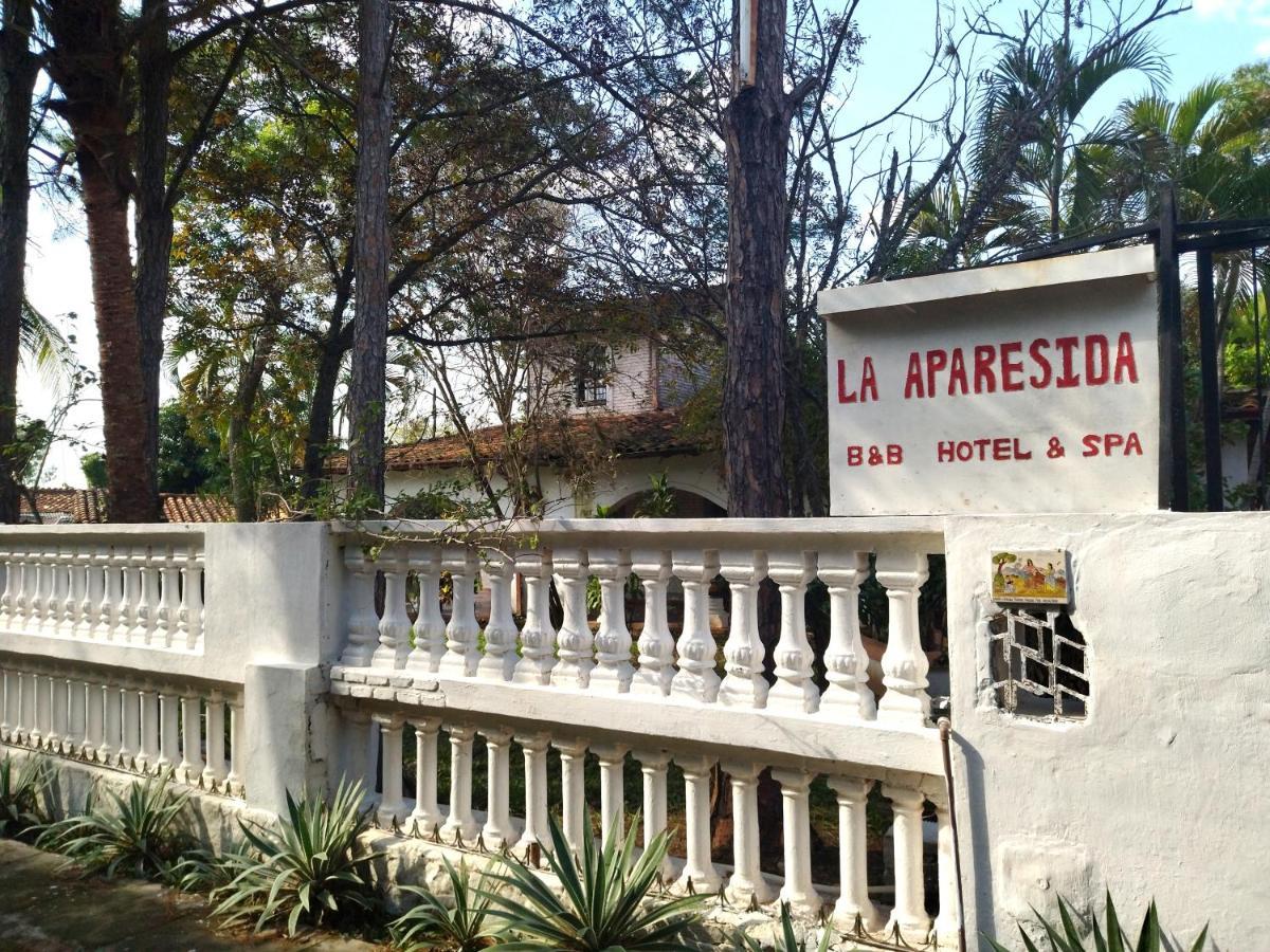 Hotel La Aparesida อเรกัว ภายนอก รูปภาพ
