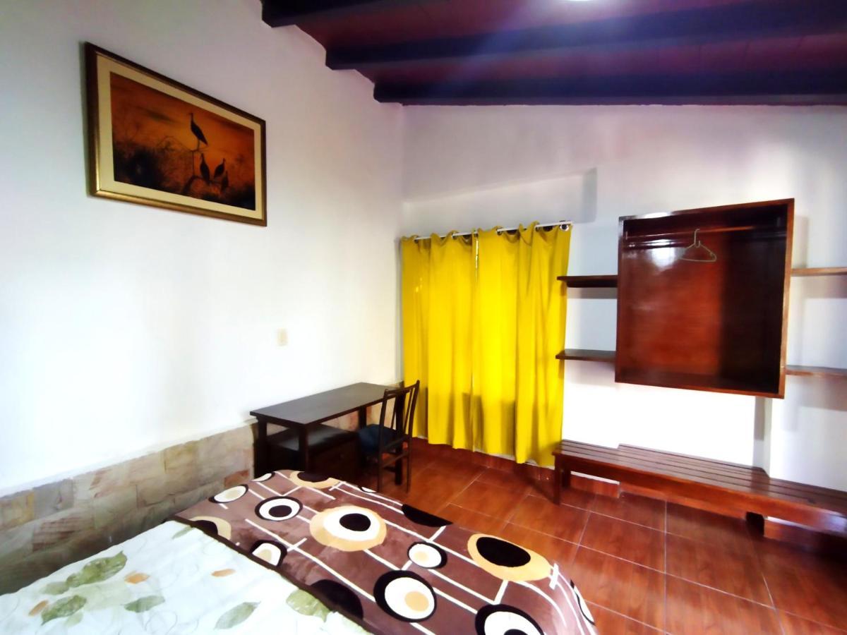 Hotel La Aparesida อเรกัว ภายนอก รูปภาพ